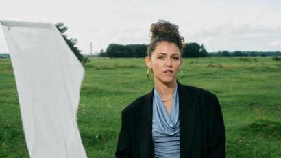 Bild: Julian Schöll/exb
Teresa Lund, Gewinnerin des Förderpreises des Bayerischen Jazzverbands 2025, stellt sich mit ihrer Band in Amberg vor.