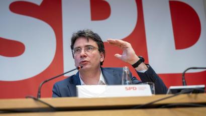 Bild: Peter Kneffel/dpa
SPD-Politiker Florian von Brunn findet die geplanten Änderungen beim Bürgergeld nicht gut. (Archivbild)