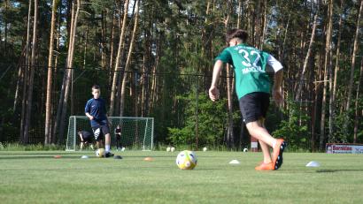 Archivbild: tk
Nachwuchsfußballer des FSV Gärbershof beim Training: Die Stadt Amberg unterstützt die Arbeit ihrer Sportvereine freiwillig finanziell.