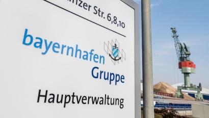 Bild: Armin Weigel/dpa
Bayernhafen bekommt mit Plattling einen neuen Standort - der erste ohne Wasserstraße. (Archivbild)