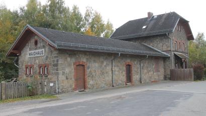 Bild: pi
Der alte Bahnhof soll im Rahmen der Städtebauförderung generalsaniert werden.