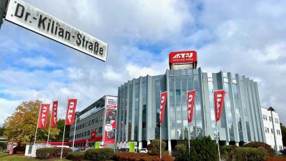 Bild: Gabi Schönberger
Neue Geschäftsführer in der Dr.-Kilian-Straße: Das ATU-Management ist wieder komplett.