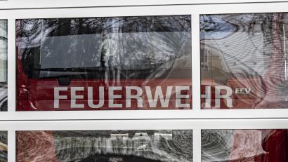 Bild: lum
Die Dienstkleidung der Wehren wird künftig von der Stadt Erbendorf übernommen.