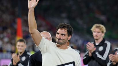 Bild: Rolf Vennenbernd/dpa
Im September wurde Mats Hummels vom Nationalteam verabschiedet. (Archivbild)