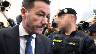 Bild: Barbara Gindl/APA/dpa
Der Investor René Benko ist wegen Gläubiger-Schädigung zu zwei Jahren Haft verurteilt worden