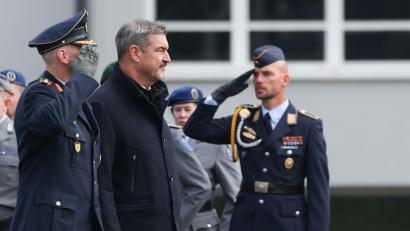 Bild: Daniel Karmann/dpa
Die Debatte um die Wehrpflicht sollte aus der Sicht von CSU-Chef Söder schnell beendet werden.