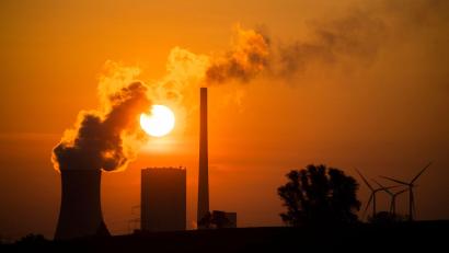 Bild: Julian Stratenschulte/dpa
Die Weltwetterorganisation WMO spricht von einem Teufelskreis. (Symbolbild)