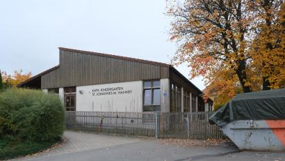 Bild: Fred Lehner
Bald ist es soweit, dann erfolgt der Umzug der Kinder vom Kindergarten St. Johannes Maria Vianney in den 
Pfarrsaal.