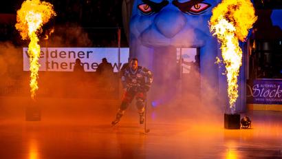 Bild: Elke Englmaier
Manuel Edfelder wird den Blue Devils Weiden zumindest beim Gastspiel in Bietigheim krank fehlen.