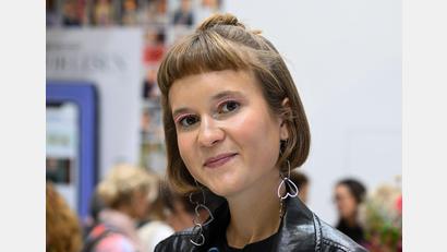 Bild: Arne Dedert/dpa
Caroline Wahl sieht Kritik an ihrer Person inzwischen gelassen.
