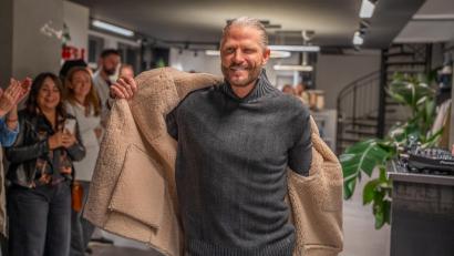 Bild: Marina Gube
Bei einer kleinen Modenschau präsentierte Ex-"Bachelor" Paul Janke italienische Mode aus dem Sortiment der Boutique.