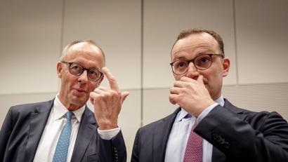 Bild: Kay Nietfeld/dpa
Unionsfraktionschef Jens Spahn verteidigt Bundeskanzler Friedrich Merz beim Thema Migration im Stadtbild. (Archivfoto)