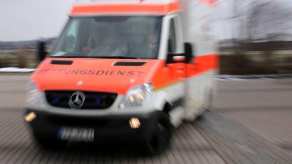 Bild: Stephan Jansen/dpa
Der 59-Jährige hat sich bei seinem Sturz schwer verletzt. (Symbolbild)