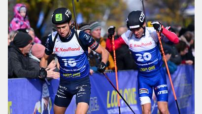 Bild: Sven Hoppe/dpa
Eric Perrot (l) gewinnt das erste Loop-One-Festival.
