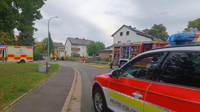 Bild: nic
Zu einem Kellerbrand in Tirschenreuth rückten Rettungskräfte am Mittwoch kurz vor Mittag aus.