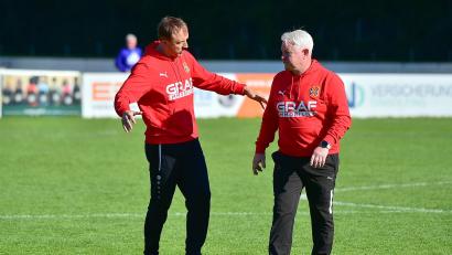 Bild: Dirk Meier
Der 1. FC Bad Kötzing ist auf Trainersuche: Konrad Früchtl (rechts) und sein Co-Trainer Herbert Pongratz sind freigestellt.