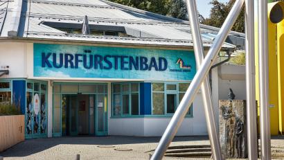Bild: Stephan Huber
Im Kurfürstenbad in Amberg steigt am 9. November zum 35. Jubiläum eine Pool-Party.