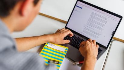 Bild: Philipp von Ditfurth/dpa
Das Schulfach Informatik wird zunehmend zu einem festen Bestandteil der Bildungslaufbahn in Deutschland. (Archivbild)