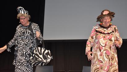 Bild: rgr
Beim Mitgliedertag der Raiffeisenbank waren "Waltraud und Mariechen" Special Guest".