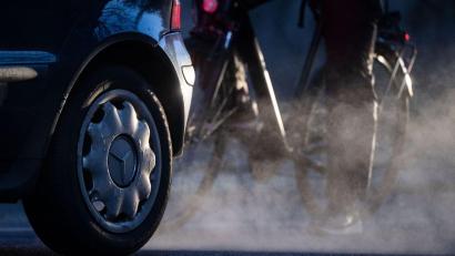Bild: Marijan Murat/dpa
Ab 2027 soll das europäische Emissionshandelssystem auch auf den Verkehr ausgeweitet werden.