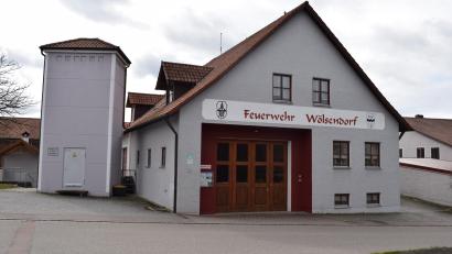 Bild: bnr
Das Feuerwehrhaus ist zugleich das Dorfzentrum von Wölsendorf. Der jährliche Energieverbrauch führte zu Beanstandungen.