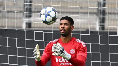 Bild: Arne Dedert/dpa
Kauã Santos muss sich vorerst mit der Rolle als Nummer zwei zufriedengeben.