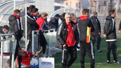 Archivbild: Dieter Jäschke
Georg Ramsauer (vorne stehend) ist nicht mehr Trainer des SC Luhe-Wildenau II.