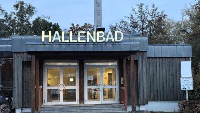 Bild: stg
Könnte mittelfristig ausgedient haben: Eine Machbarkeitsstudie für den Neubau eines Hallenbades in Kemnath ist bereits in Auftrag gegeben worden.