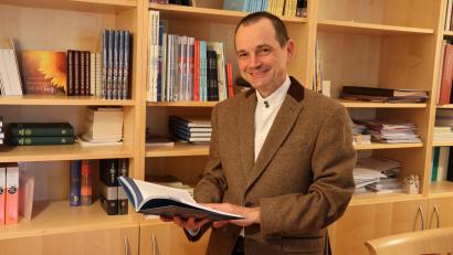 Bild: rpp
Pfarrer Hartmut Klausfelder aus Neustadt am Kulm feiert 60. Geburtstag.