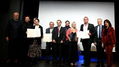Bild: gsp
Die drei Denkmalpreise gingen an Sarah Fleischmann und Johannes Steidl (links), Anton Dünzinger (rechts daneben) und Marco Eckert (rechts).