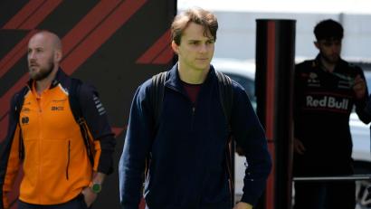 Bild: Fernando Llano/AP/dpa
WM-Spitzenreiter Oscar Piastri will sich nicht vom wiedererstarkten Max Verstappen ablenken lassen.