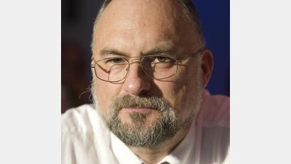 Bild: Thomas Klinger/exb
Professor Dr. Manfred Eder hält in Nabburg einen Vortrag zum Thema "Umbrüche in der Kirche – Chancen für eine zukunftsfähige Kirche?".