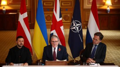 Bild: Henry Nicholls/Pool AFP/AP/dpa
Bei dem Treffen in London ging es auch darum, wie die Ukraine durch den erwarteten schweren Kriegswinter kommen kann.