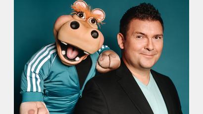 Bild: Alexey Testov/exb
Sebastian Reich & Amanda kommen mit ihrem neuen Programm nach Tirschenreuth.