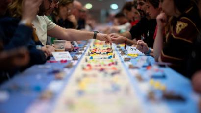 Bild: Fabian Strauch/dpa
Genau 1.170 Spieler spielten gleichzeitig das Spiel Catan Connect.