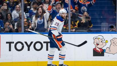 Bild: ETHAN CAIRNS/The Canadian Press/AP/dpa
Der Mann mit Torgarantie: Leon Draisaitl.