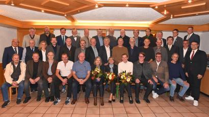 Bild: Fotostudio Kraus
Die Goldenen Meister wurden in Etzenricht für 35 Jahre Meisterleistung geehrt.