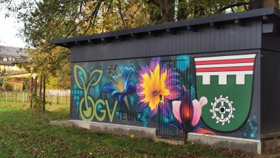 Bild: Portner
Der Graffiti-Container am Vereinsgelände des OGV Teunz ist ein Projekt im ILE-Regionalbudget 2025.