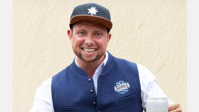 Bild: Fonse Doppelhammer/exb
"Zum Jammern glangt's no ned!" heißt das neue Programm von Fonse Doppelhammer.