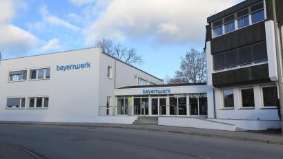 Bild: Hirsch
In Schwandorf-Ettmannsdorf befindet sich eines von 19 Kundencenter der Bayernwerk Netz GmbH. Dort sind 75 Mitarbeiter beschäftigt.