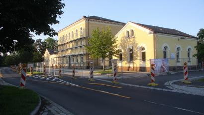 Archivbild: wro
Der Bahnhof in Wiesau hat es in Schwarzbuch des Steuerzahlerbundes geschafft. Freuen tut das niemand im Ort.