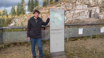 Bild: Lowak
Stefan Krapf aus Flossenbürg kämpfte jahrelang dafür, dass der Betrieb im ehemaligen KZ-Steinbruch eingestellt wird. Nun wurde er für dieses Engagement mit dem Kulturpreis ausgezeichnet.