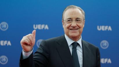 Bild: Claude Paris/AP/dpa
Nach einem weiteren juristischen Erfolg im Streit mit der UEFA um die Super League will Real Madrid unter Club-Präsident Florentino Pérez Schadensersatz geltend machen.
