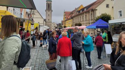 Archivbild: Stadtmarketing Kemnath
Für den letzten Wochenmarkt in diesem Jahr am 13. November wünscht sich Organisatorin Romina Passon-Pühl eine ähnliche Resonanz wie bei den bisherigen Veranstaltungen.