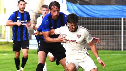 Bild: Gerhard Büttner
Dauerbrenner Felix Behnke (Zweiter von rechts/Szene aus einem früheren Spiel) mussten gegen Fortuna Regensburg ausgewechselt werden.