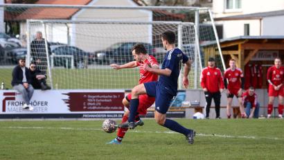 Archivbild: Dieter Jäschke
Der FC Tremmersdorf-Speinshart (in Blau) empfing am Sonntagabend den SV Grafenwöhr. Wir haben ein exklusives Video vom Spiel für alle Abonnenten.