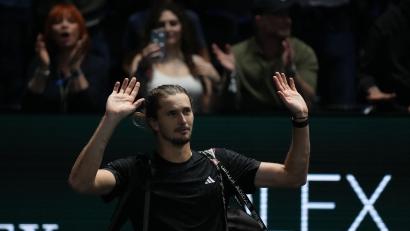 Bild: Christophe Ena/AP/dpa
Gegen Jannik Sinner ist Tennisprofi Alexander Zverev chancenlos.
