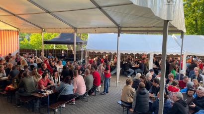 Bild: HC Sulzbach/exb
Bierzelt im Brauereihof und Riesenstimmung: "Handball meets Fuchsbeck" steigt wieder an Pfingsten.