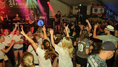 Bild: vöt
Am Freitag startet das Handballfest in Oberviechtach am Sandradl mit dem Auftritt d' Urwaidler.