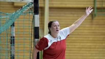 Bild: Hubert Ziegler
Torfrau Annika Senger und der HC sind in Roßtal zu Gast.